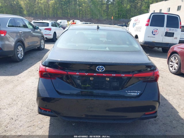 Toyota Avalon Limited Hybrid