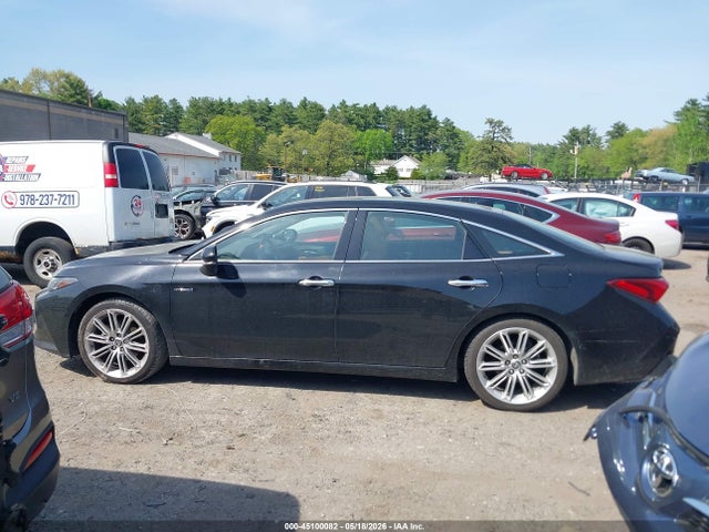 Toyota Avalon Limited Hybrid