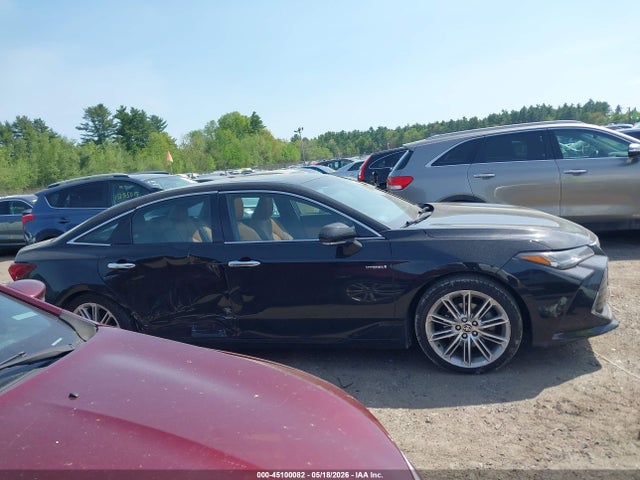 Toyota Avalon Limited Hybrid
