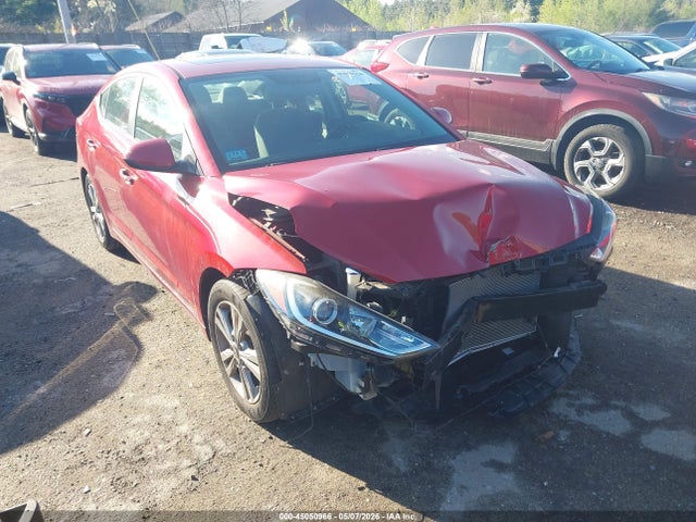 Salvage Hyundai ELANTRA Image