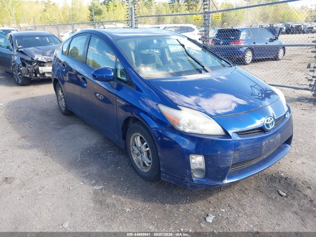 Salvage Toyota Prius Image