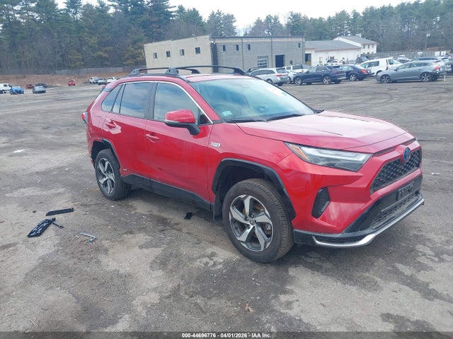 Salvage Toyota RAV4 Image
