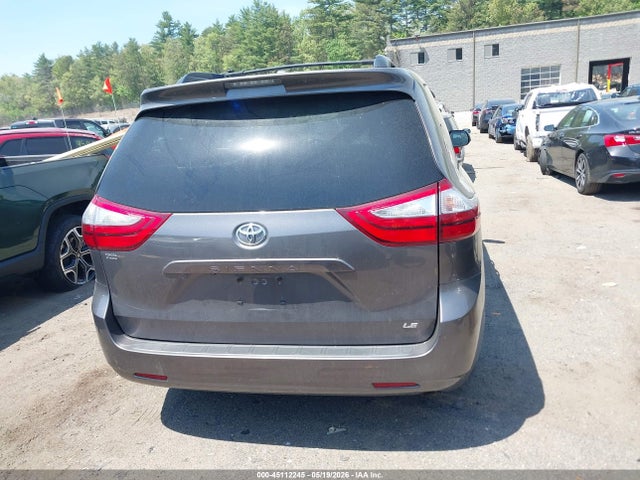 Toyota Sienna Le 8 Passenger