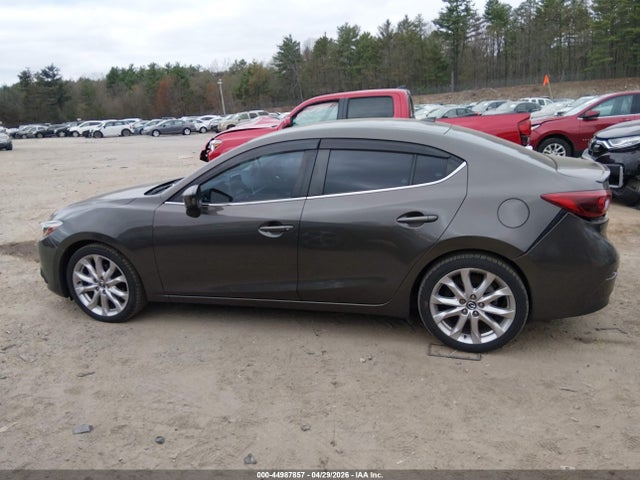 Mazda Mazda3 S Touring