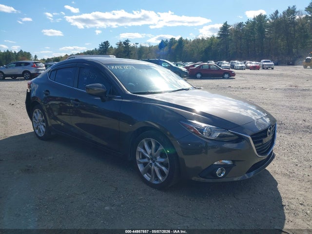 Salvage Mazda Mazda3 Image