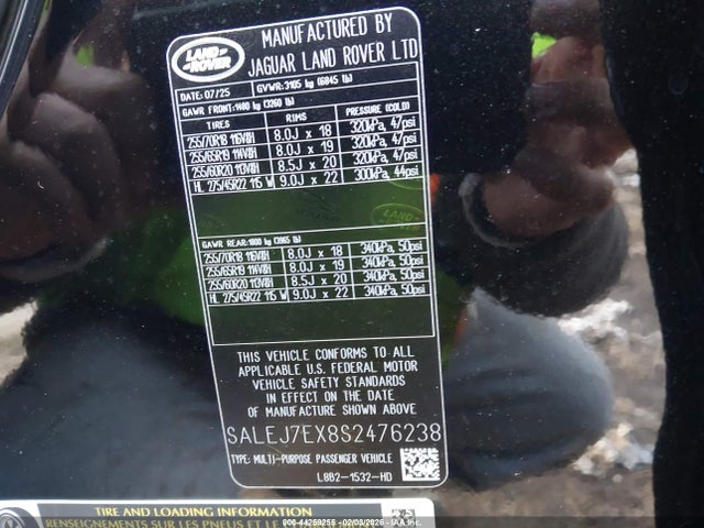 Land Rover Defender 110 P300