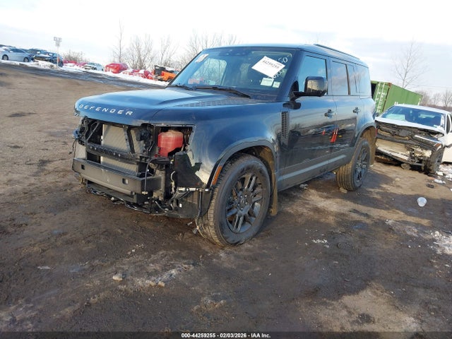 Land Rover Defender 110 P300