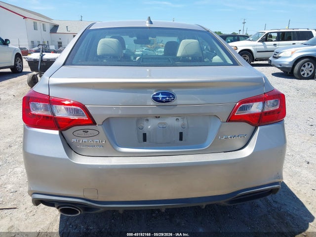 Subaru Legacy 2.5i Premium