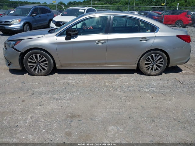 Subaru Legacy 2.5i Premium