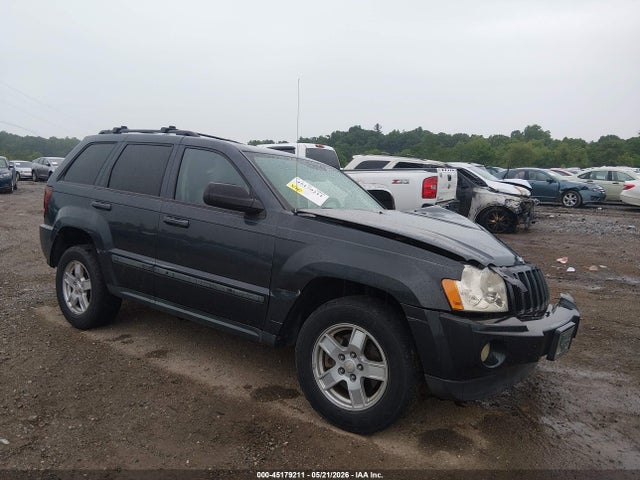 Salvage Jeep Grand Cherokee Image