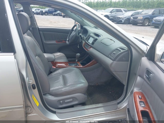Toyota Camry Xle V6