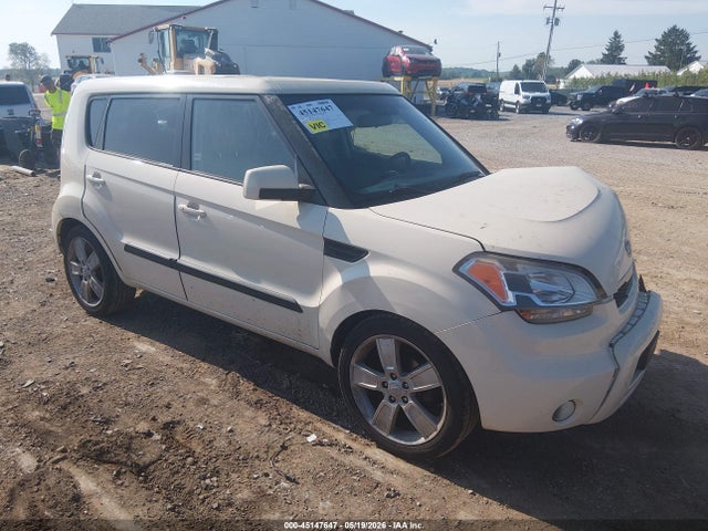 Salvage Kia Soul Image