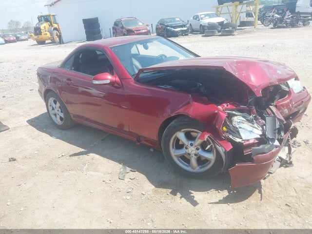 Salvage Mercedes-Benz Slk-class Image