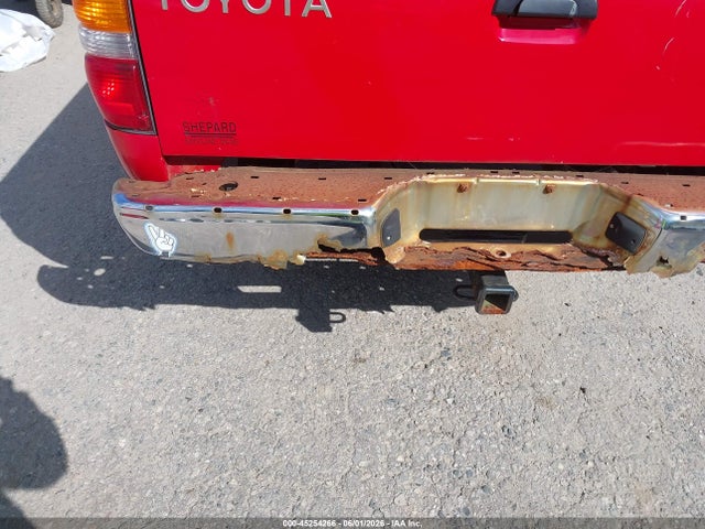 Toyota Tacoma Base V6