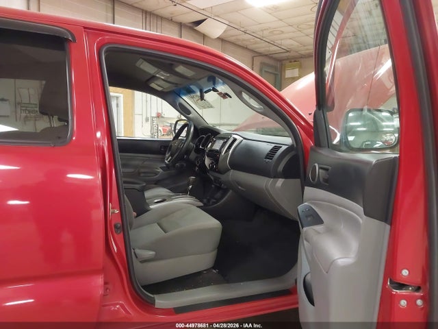 Toyota Tacoma Base V6