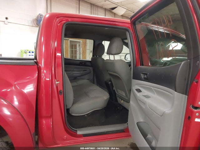 Toyota Tacoma Base V6