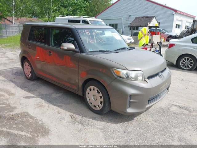 Salvage Scion xB Image