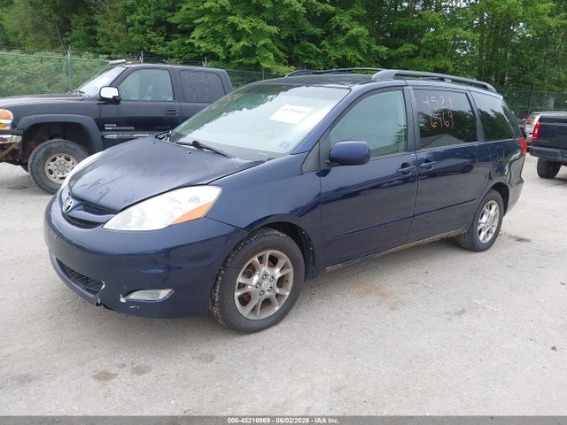 Toyota Sienna Xle