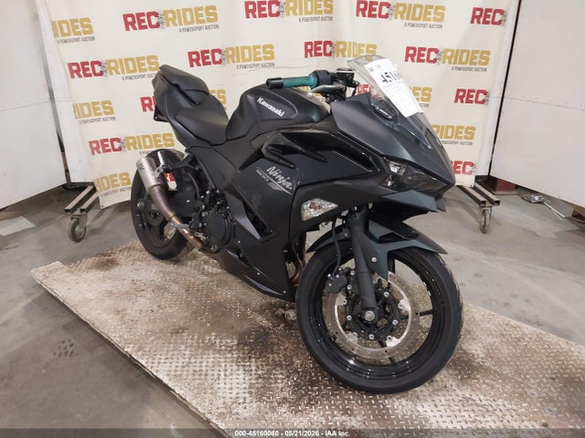 Salvage Kawasaki Ex500 Image