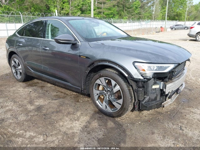 Salvage Audi e-tron Image