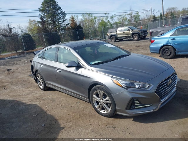 Salvage Hyundai SONATA Image