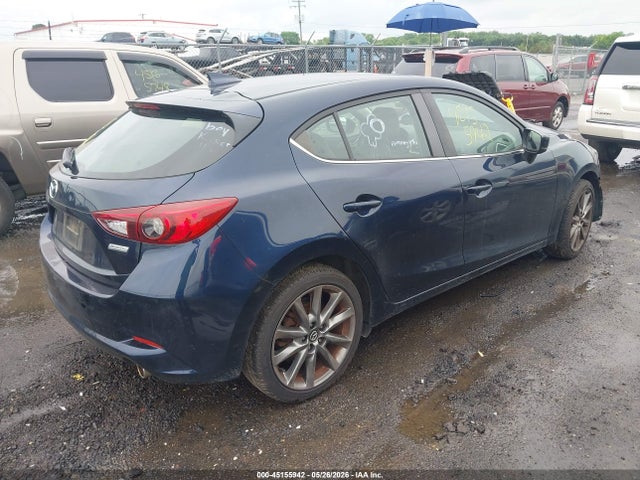 Mazda Mazda3 Touring