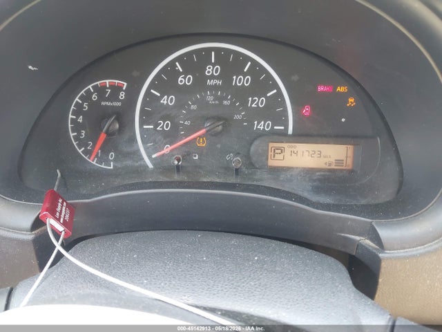 Nissan Versa 1.6 S+