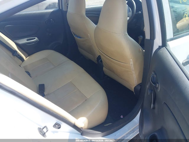 Nissan Versa 1.6 S+