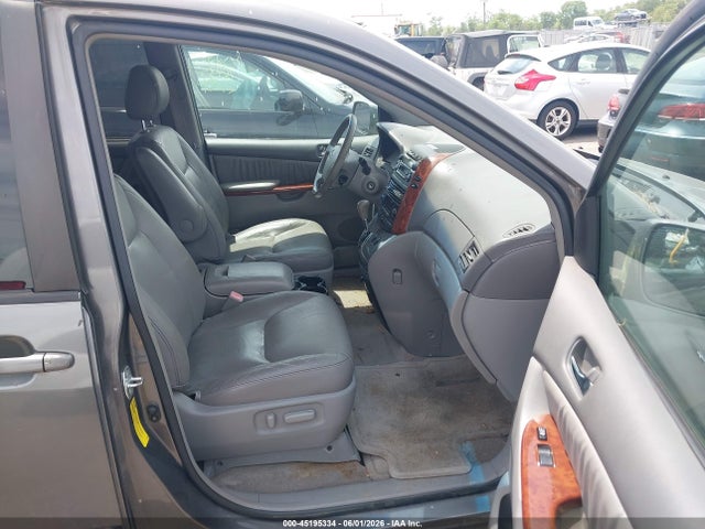 Toyota Sienna Xle