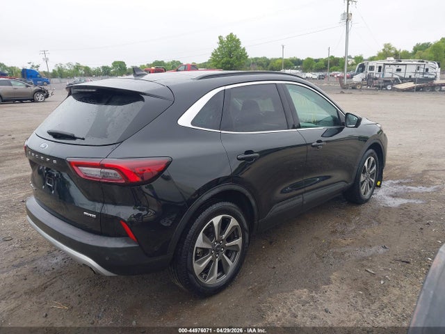 Ford Escape Platinum