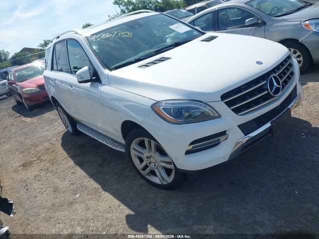 Salvage Mercedes-Benz M-Class Image