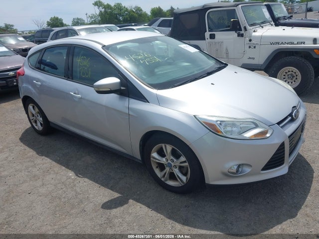 Salvage Ford Focus Image