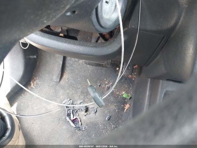 Nissan Versa 1.8 S