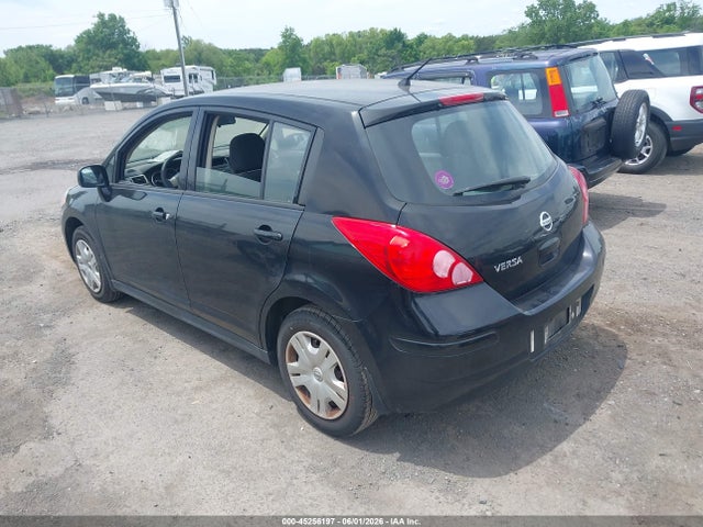 Nissan Versa 1.8 S