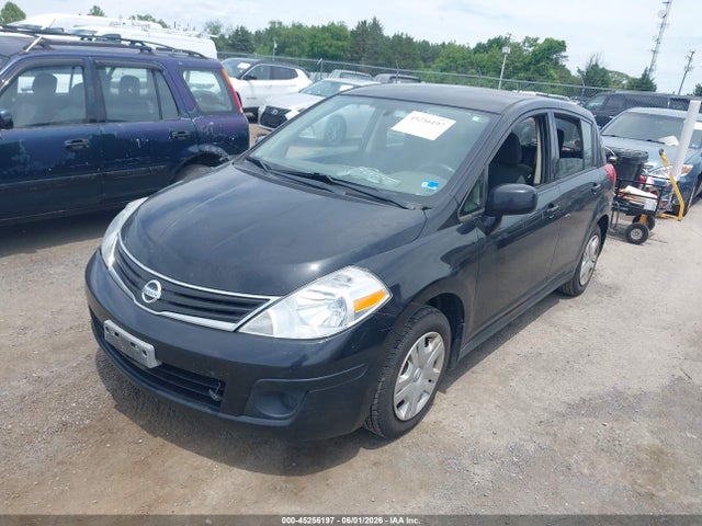 Nissan Versa 1.8 S