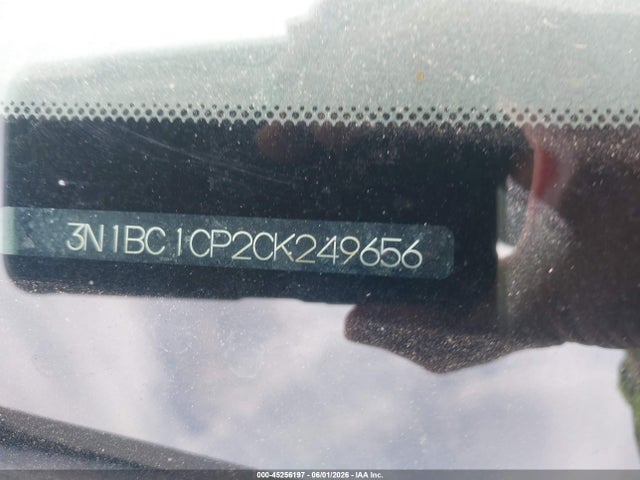 Nissan Versa 1.8 S
