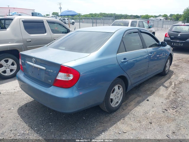 Toyota Camry Le V6
