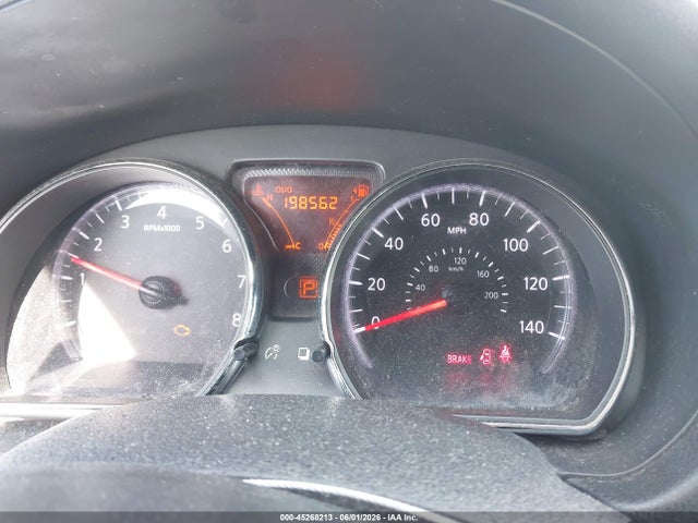 Nissan Versa 1.6 Sv