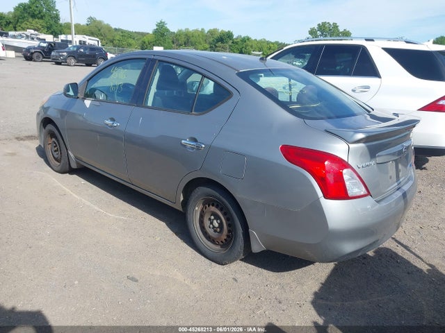 Nissan Versa 1.6 Sv