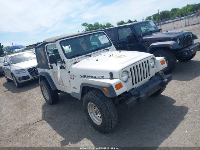 Salvage Jeep Wrangler Image