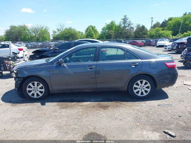 Toyota Camry Xle V6
