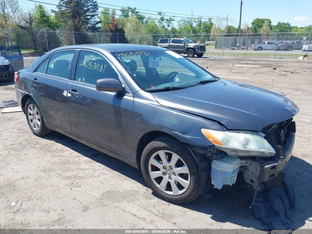 Salvage Toyota Camry Image