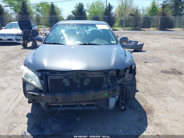 Toyota Camry Xle V6