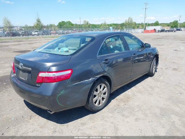 Toyota Camry Xle V6