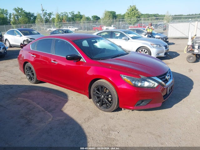 Salvage Nissan Altima Image