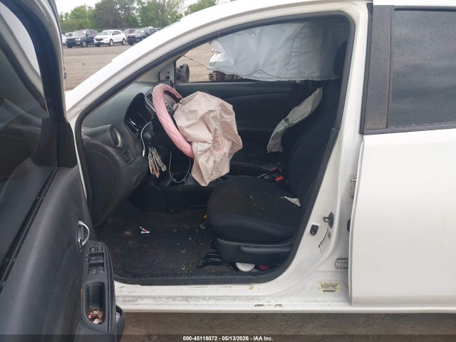 Nissan Versa 1.6 Sl
