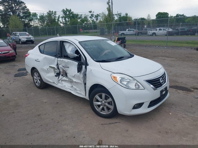 Salvage Nissan Versa Image