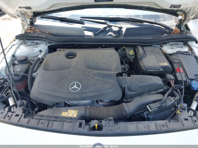 Mercedes-Benz GLA 4matic