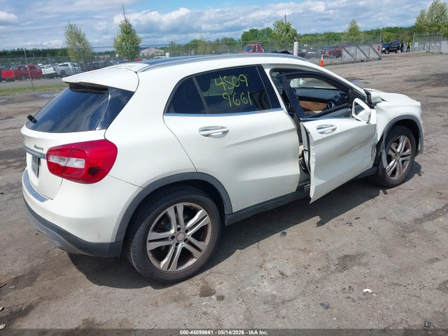 Mercedes-Benz GLA 4matic