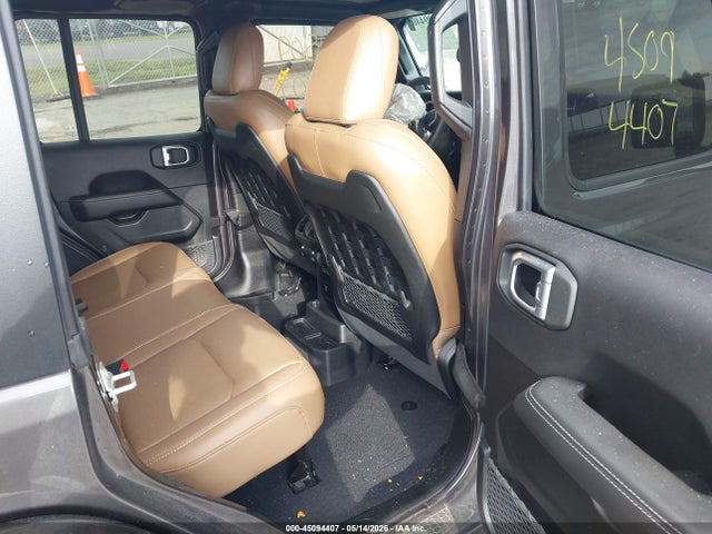 Jeep Wrangler 4-door Rubicon 4x4